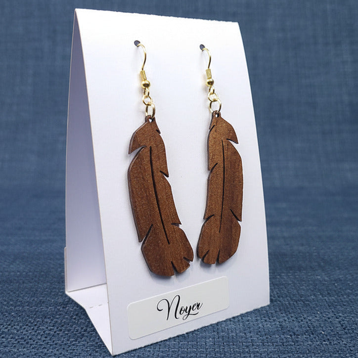 Boucles d’Oreilles Plumes en Noyer
