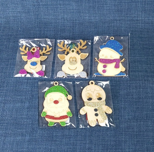 Personnages de Noël à suspendre