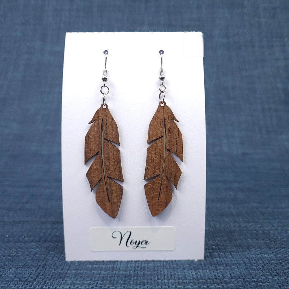 Boucles d’Oreilles Plumes en Noyer