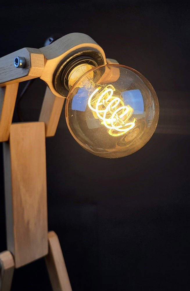 Lampe bonhomme en bois