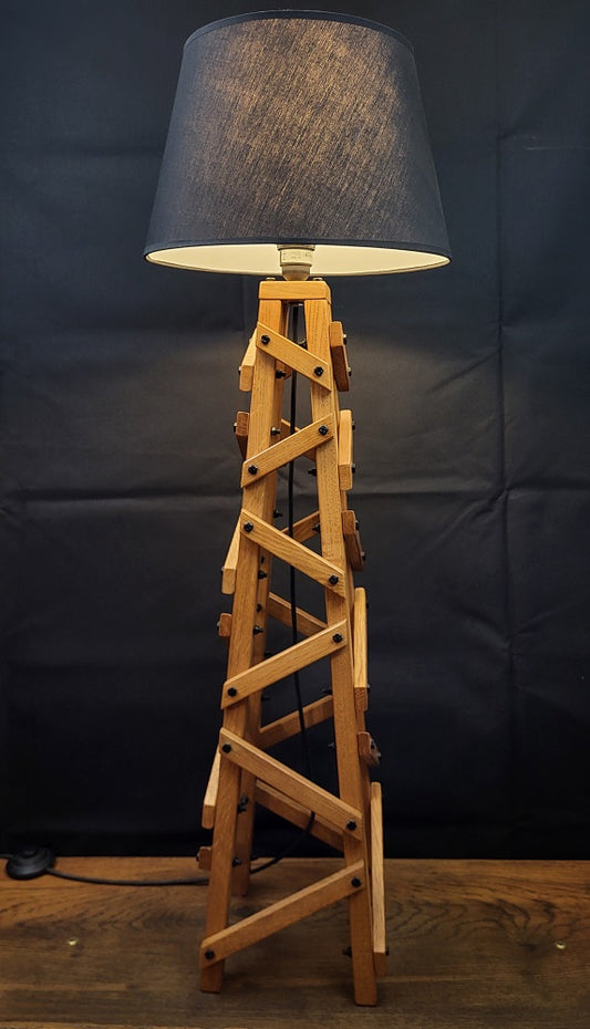 Lampe Eiffel en Chêne