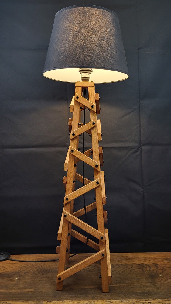 Lampe Eiffel en Chêne