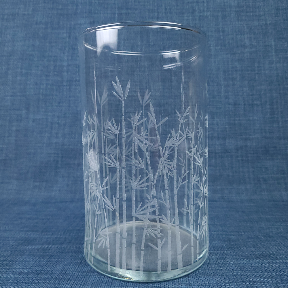 Vase en verre gravé – Motif Bambou