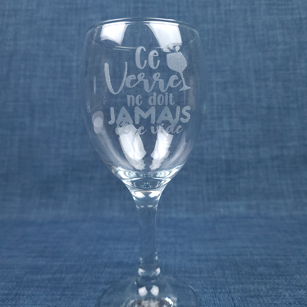 Verre ballon gravé – Ce verre ne doit JAMAIS être vide