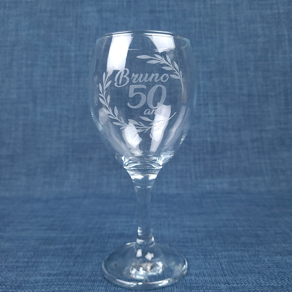 Verre ballon personnalisable – Anniversaires, prénoms et textes uniques...