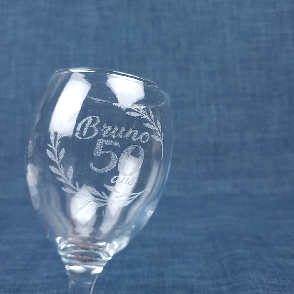 Verre ballon personnalisable – Anniversaires, prénoms et textes uniques...