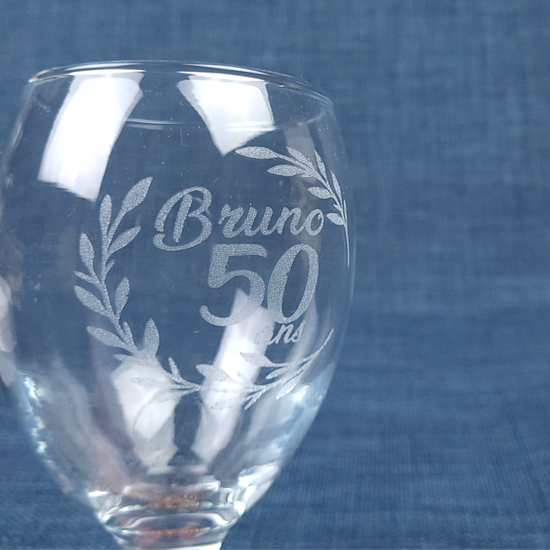 Verre ballon personnalisable – Anniversaires, prénoms et textes uniques...