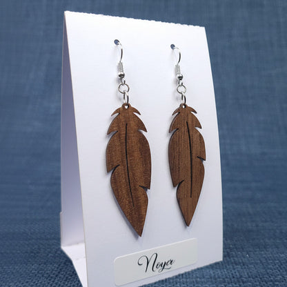 Boucles d’Oreilles Plumes en Noyer