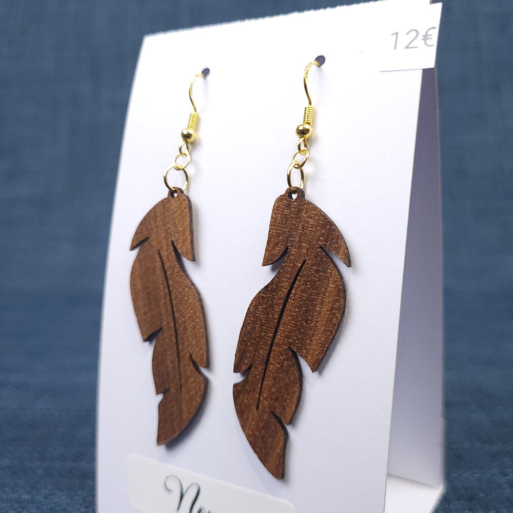 Boucles d’Oreilles Plumes en Noyer