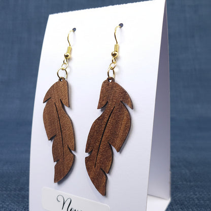 Boucles d’Oreilles Plumes en Noyer