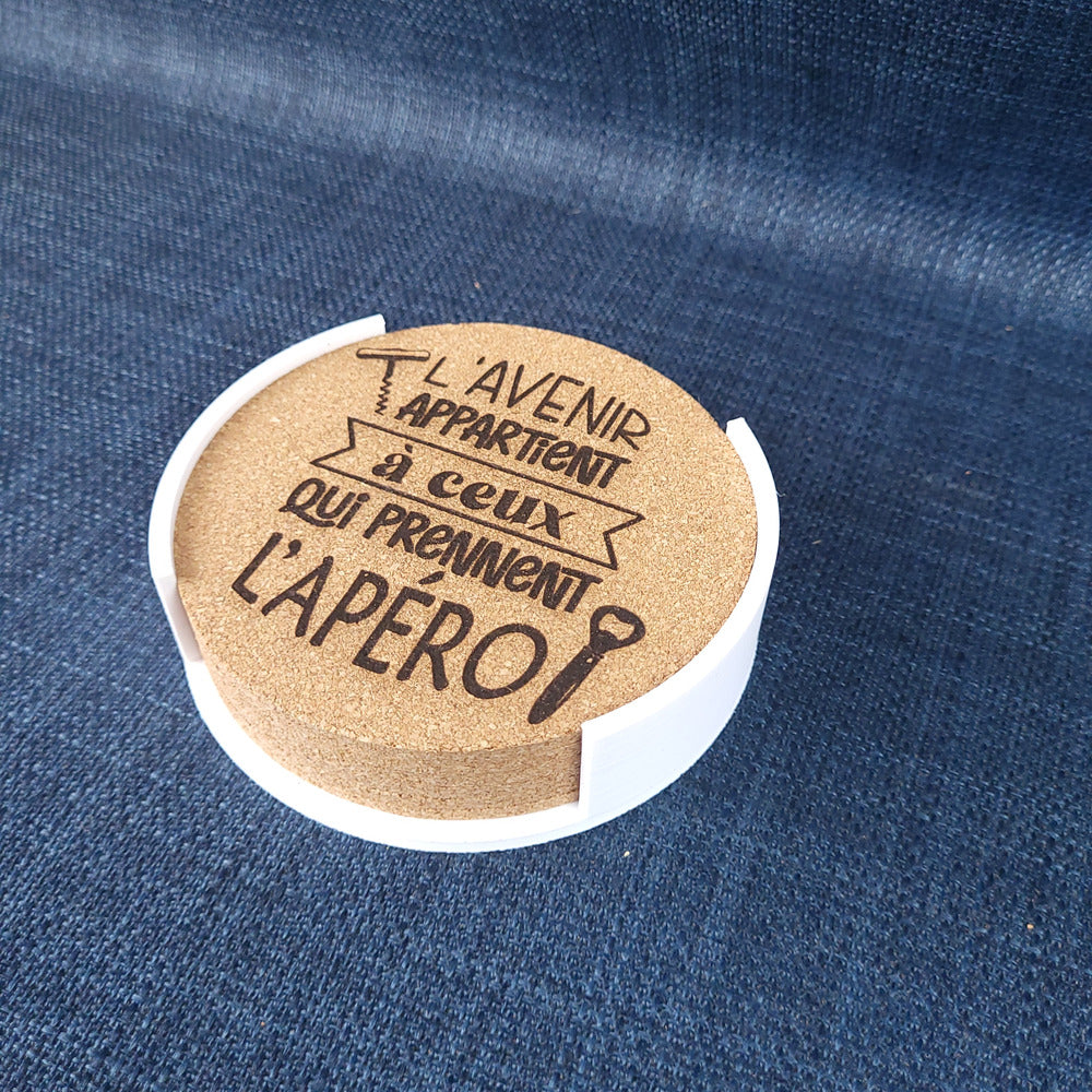 Lot de 6 sous-verres en liège – L’avenir appartient à ceux qui prennent l’apéro