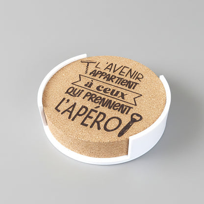 Lot de 6 sous-verres en liège – L’avenir appartient à ceux qui prennent l’apéro