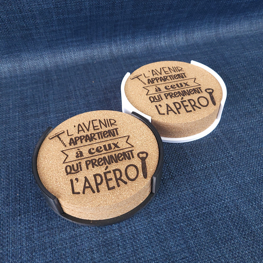Lot de 6 sous-verres en liège – L’avenir appartient à ceux qui prennent l’apéro
