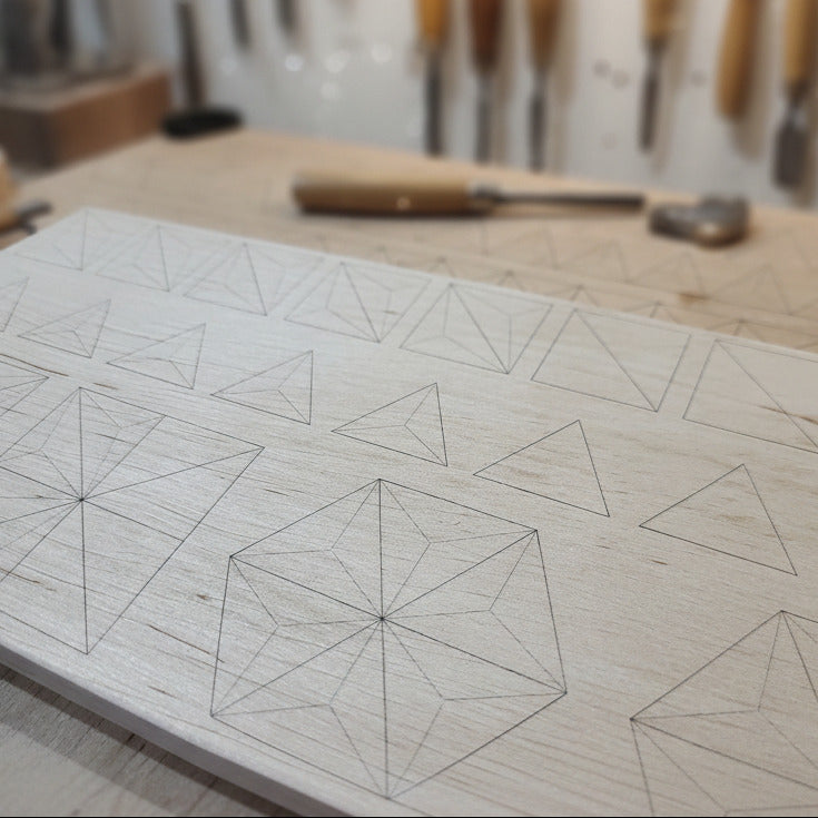 Planche d’exercice pour la pratique de la sculpture. Au choix...