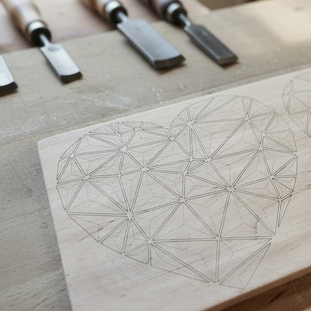 Planche d’exercice pour la pratique de la sculpture. Au choix...