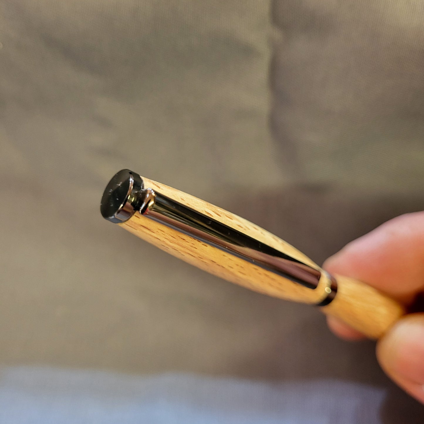 Stylo bille en Hêtre échauffé
