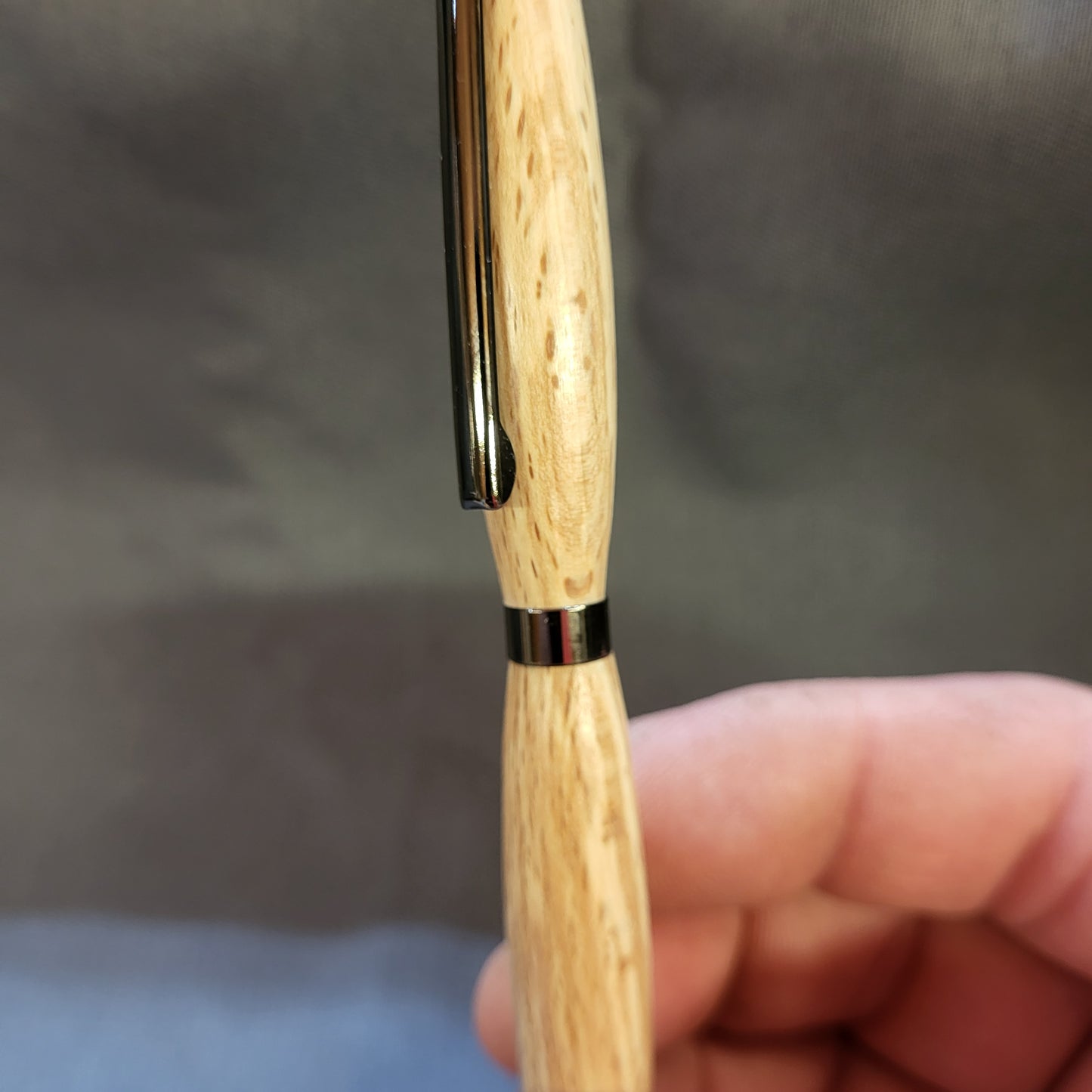 Stylo bille en Hêtre échauffé