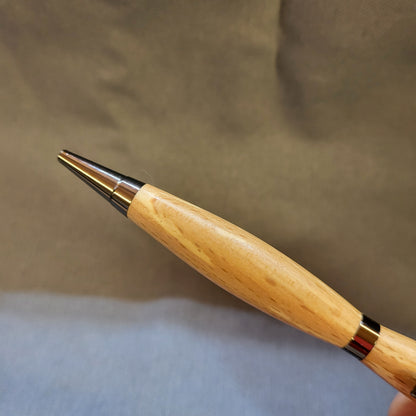 Stylo bille en Hêtre échauffé
