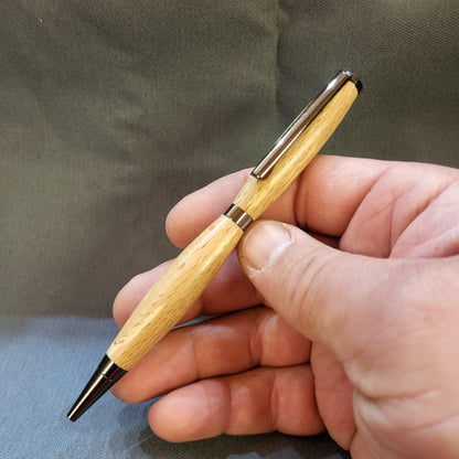 Stylo bille en Hêtre échauffé