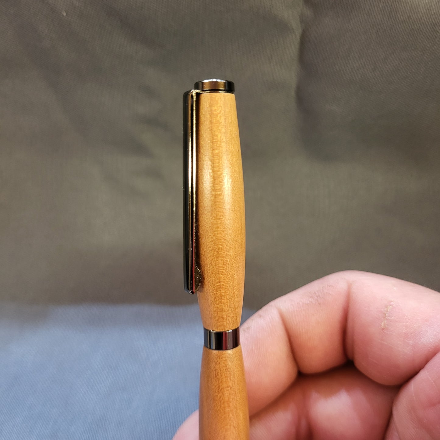 Stylo bille en Merisier