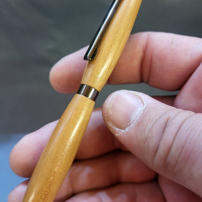 Stylo bille en Merisier