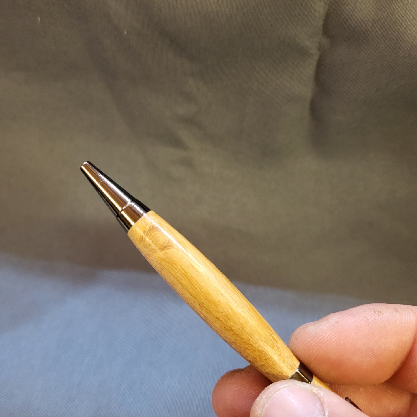 Stylo bille en Robinier