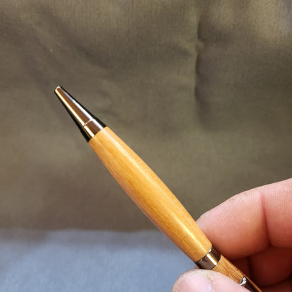 Stylo bille en Robinier