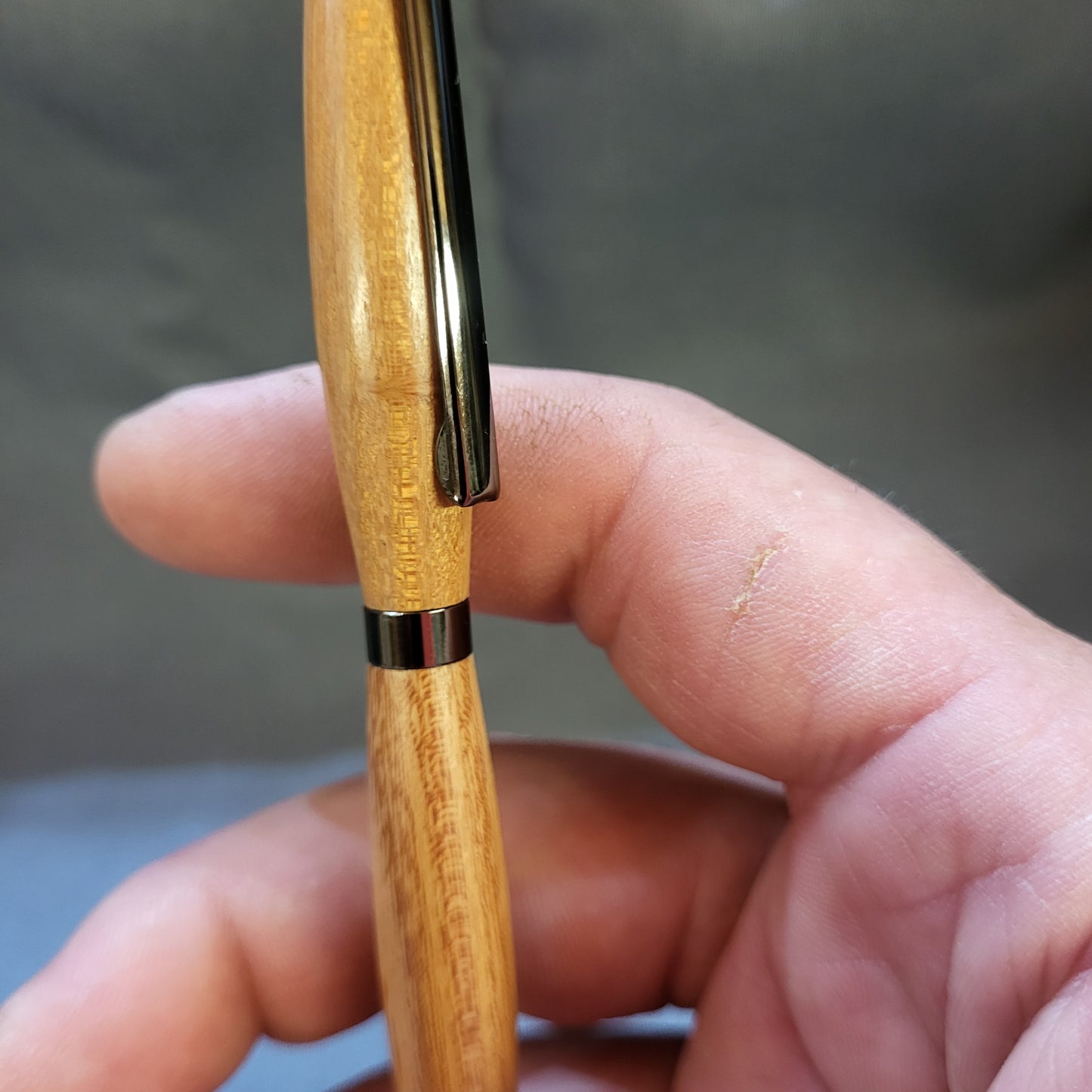 Stylo bille en Robinier