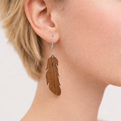 Boucles d’Oreilles Plumes en Noyer