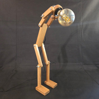 Lampe bonhomme en chêne