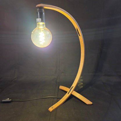 Lampe en C Chêne et Sipo